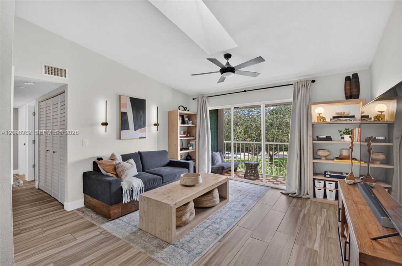 13771 Oneida Dr , Unit B3, Delray Beach, FL 33446 Photo