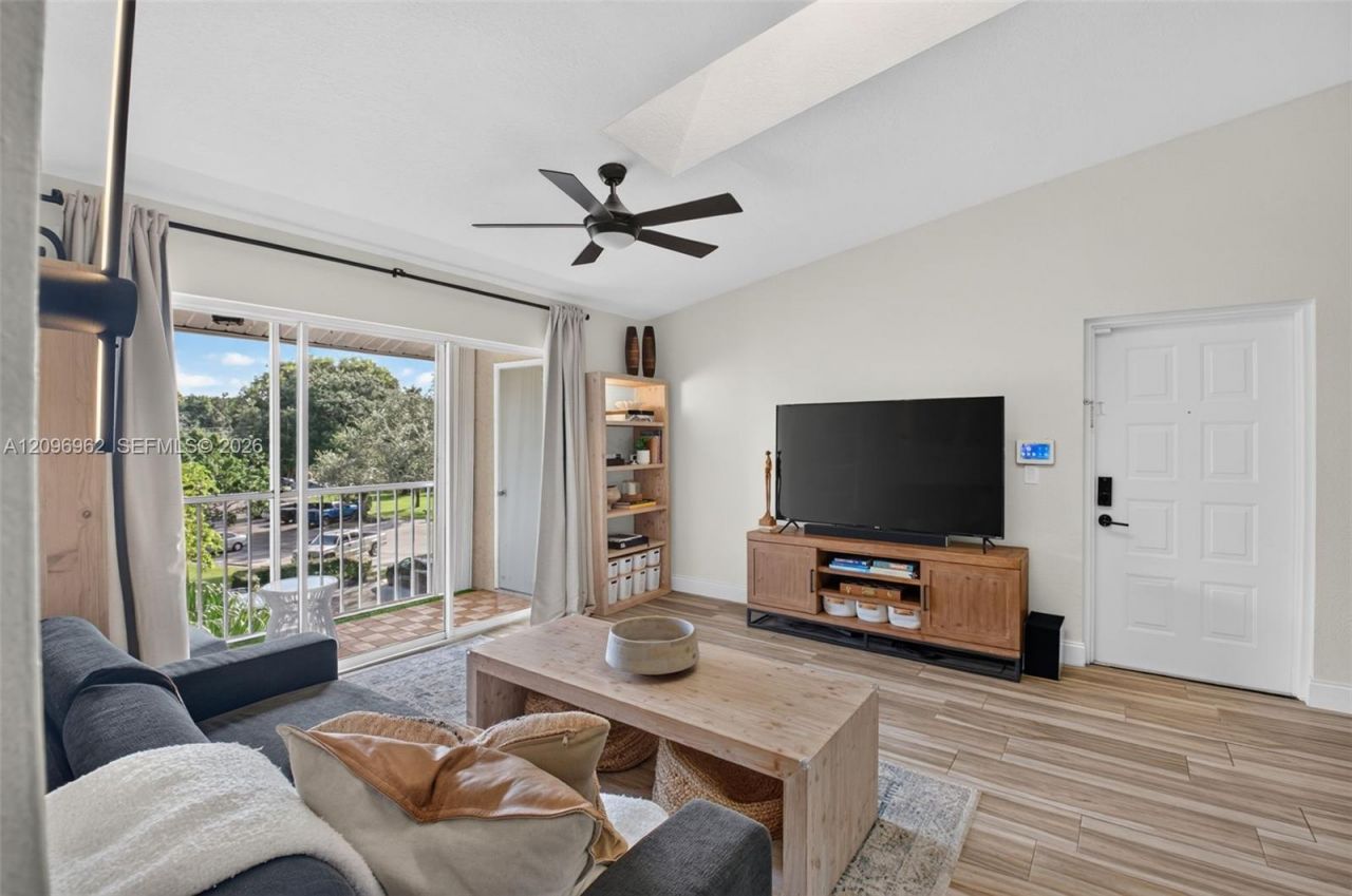 13771 Oneida Dr , Unit B3, Delray Beach, FL 33446 Photo