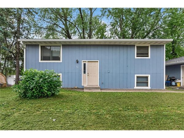 302 W Maple Street, Roberts, WI 54023