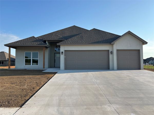 10400 E 135th Place S, Bixby, OK 74008