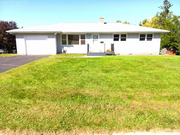 202 SUNSET Drive, DeForest, WI 53532