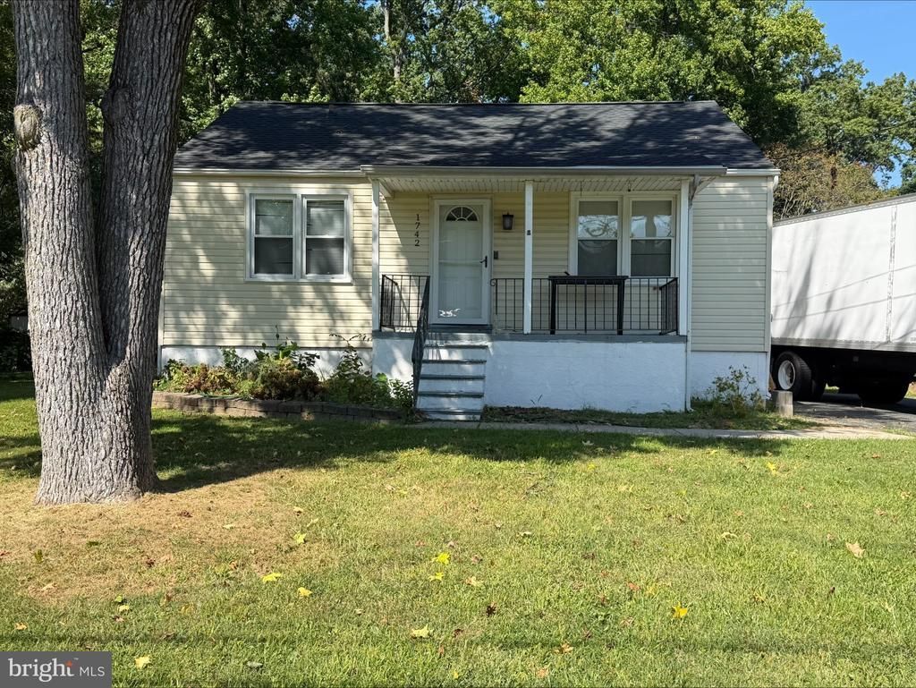 1742 HILLTOP AVENUE , ESSEX, MD 21221