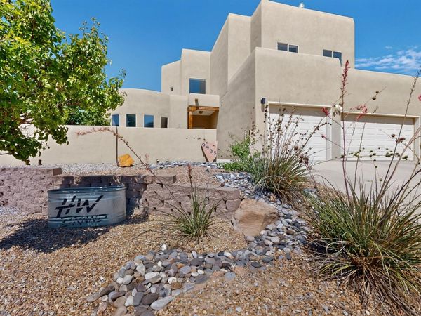 9905 Cardinal Street NW, Albuquerque, NM 87114