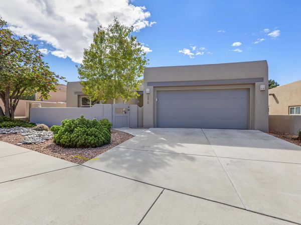 12816 Sandia Ridge Place NE, Albuquerque, NM 87111
