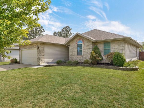 155 Cody Drive , Rogersville, MO 65742