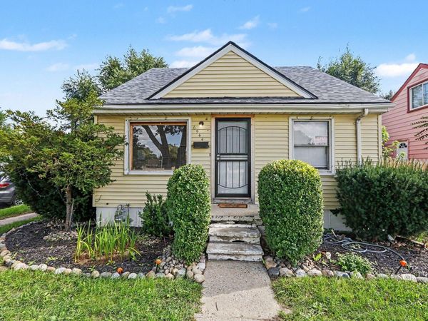6544 Southfield Freeway, Detroit, MI 48228
