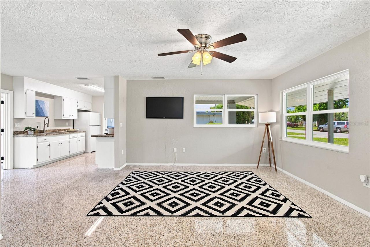 6203 Rodgers Avenue, Sarasota, FL 34231 Photo