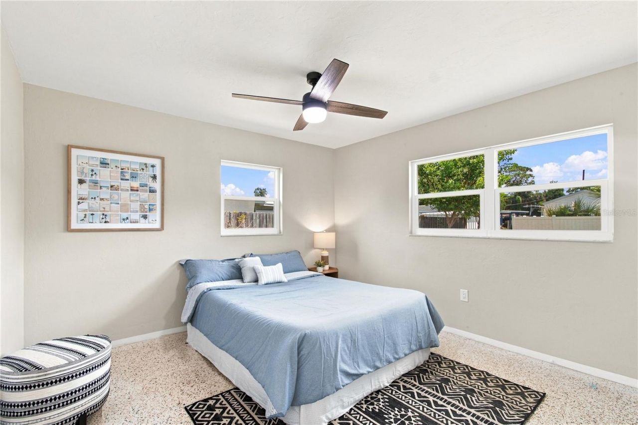 6203 Rodgers Avenue, Sarasota, FL 34231 Photo
