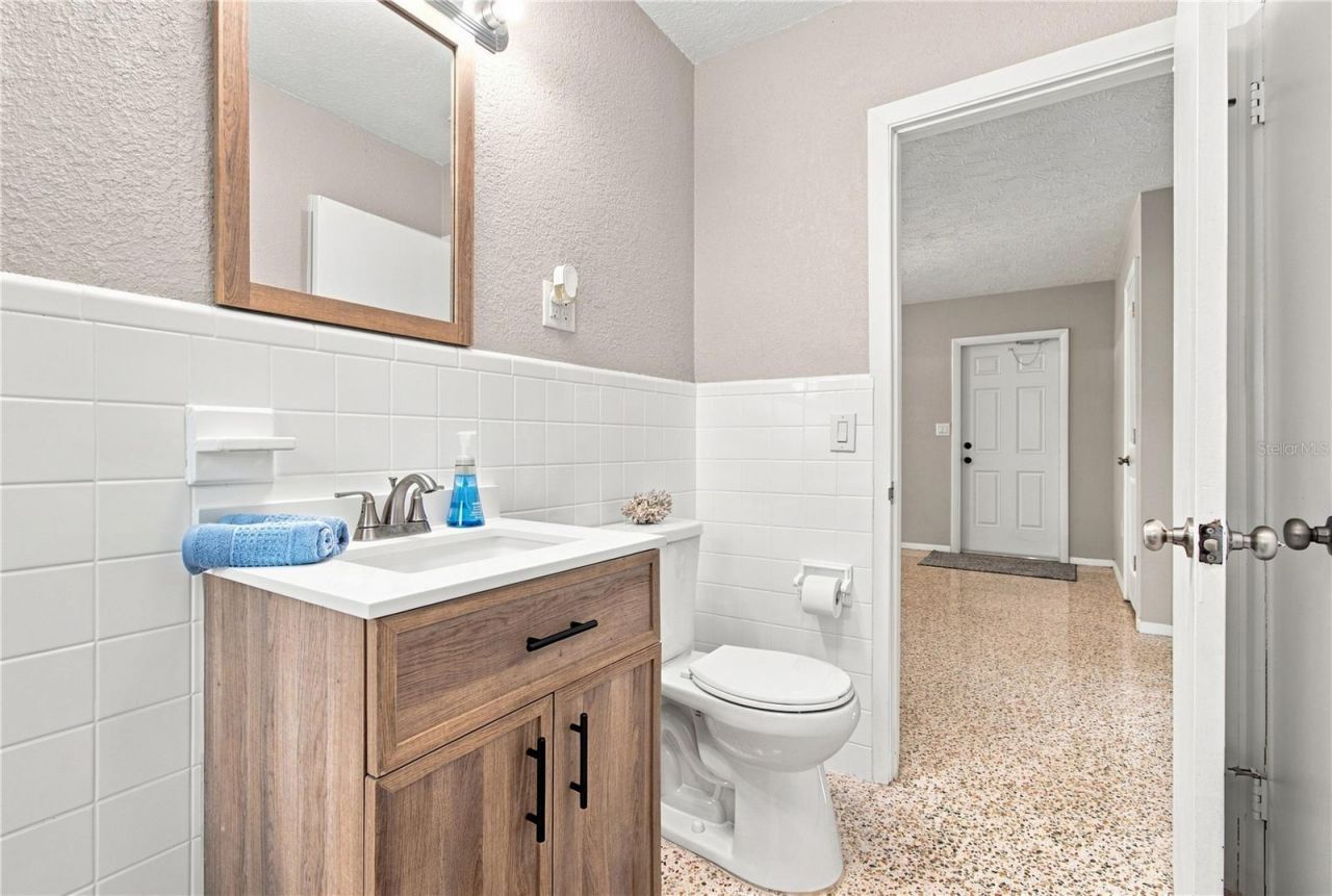 6203 Rodgers Avenue, Sarasota, FL 34231 Photo