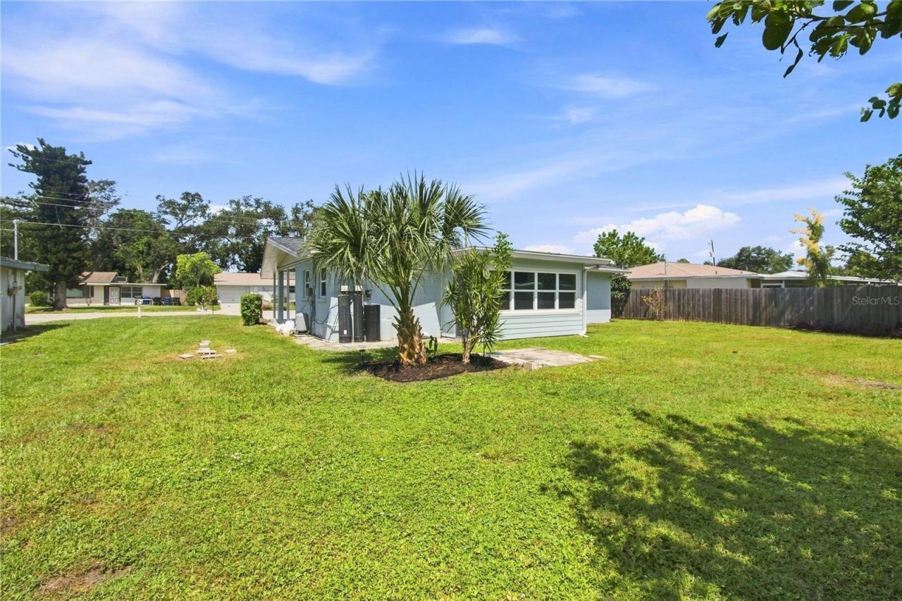 6203 Rodgers Avenue, Sarasota, FL 34231 Photo