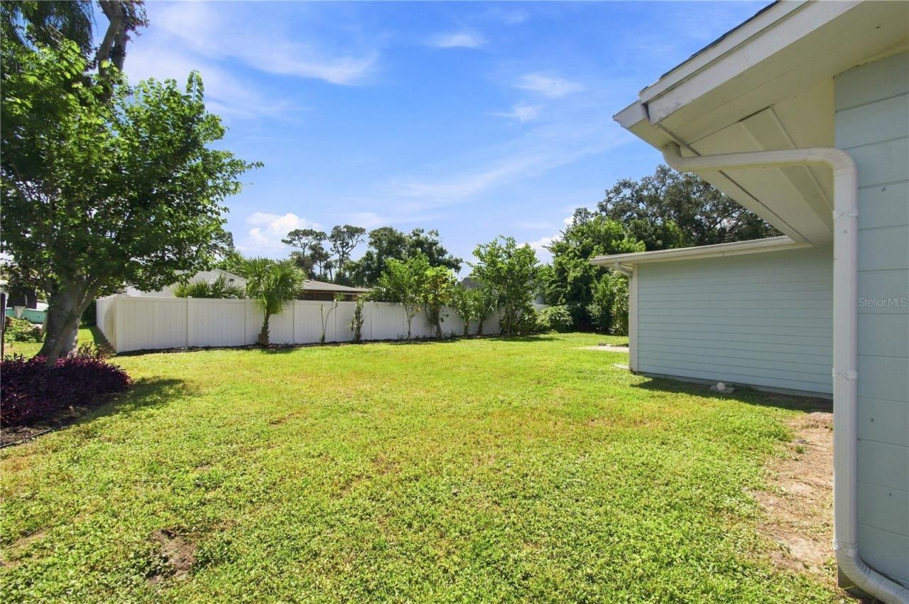 6203 Rodgers Avenue, Sarasota, FL 34231 Photo