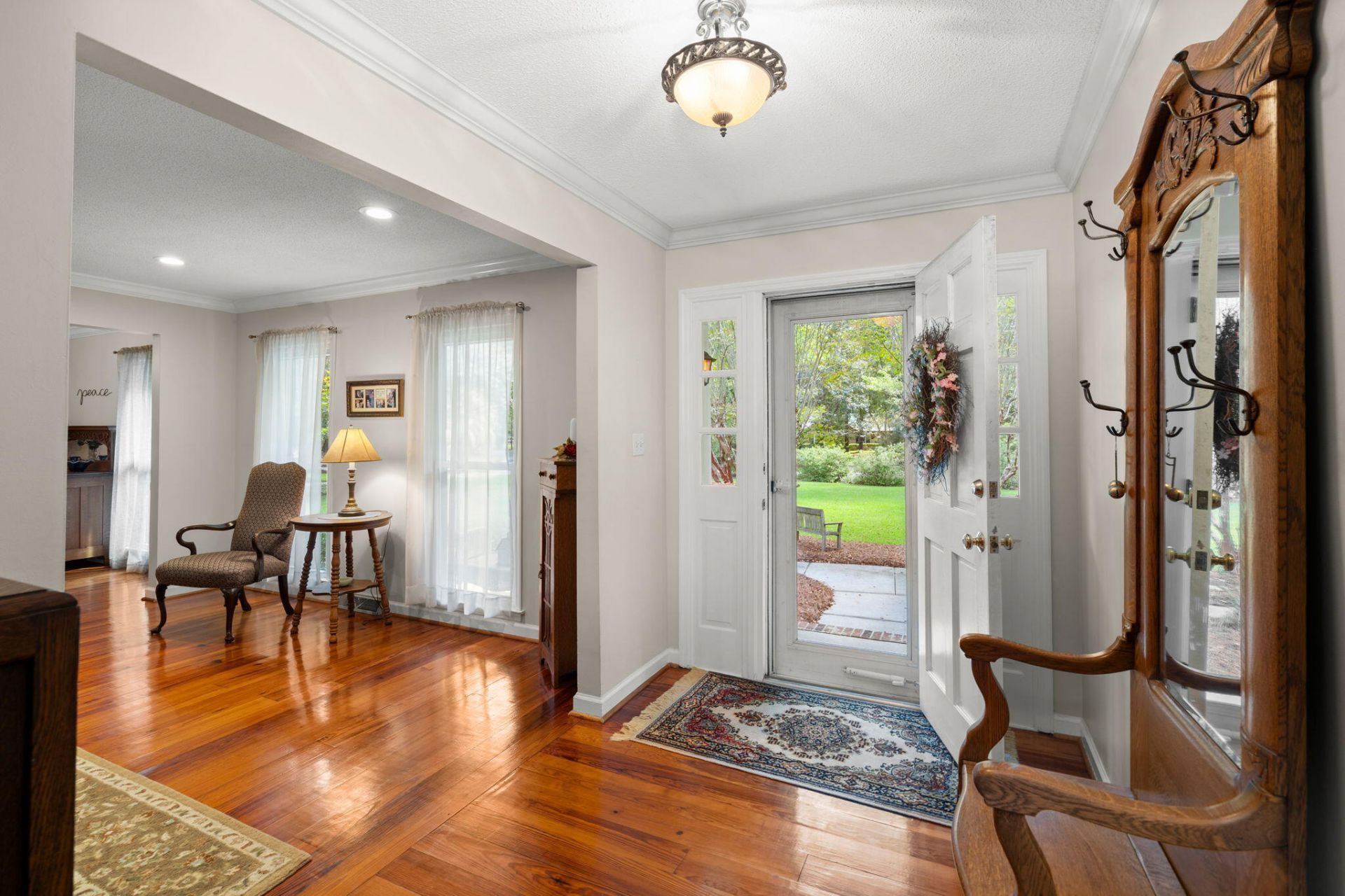 102 Caveson Drive Photo 12