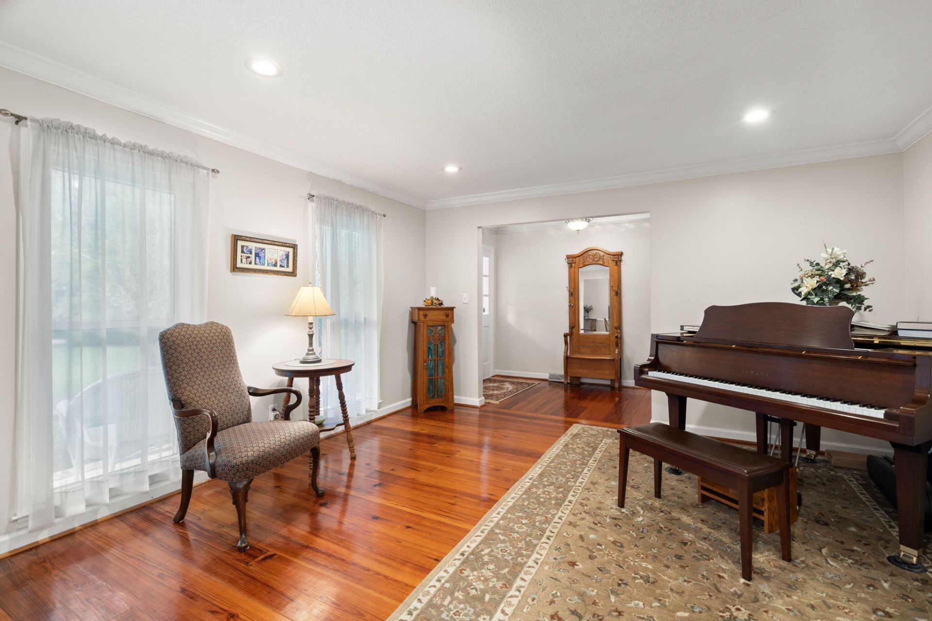 102 Caveson Drive Photo 14