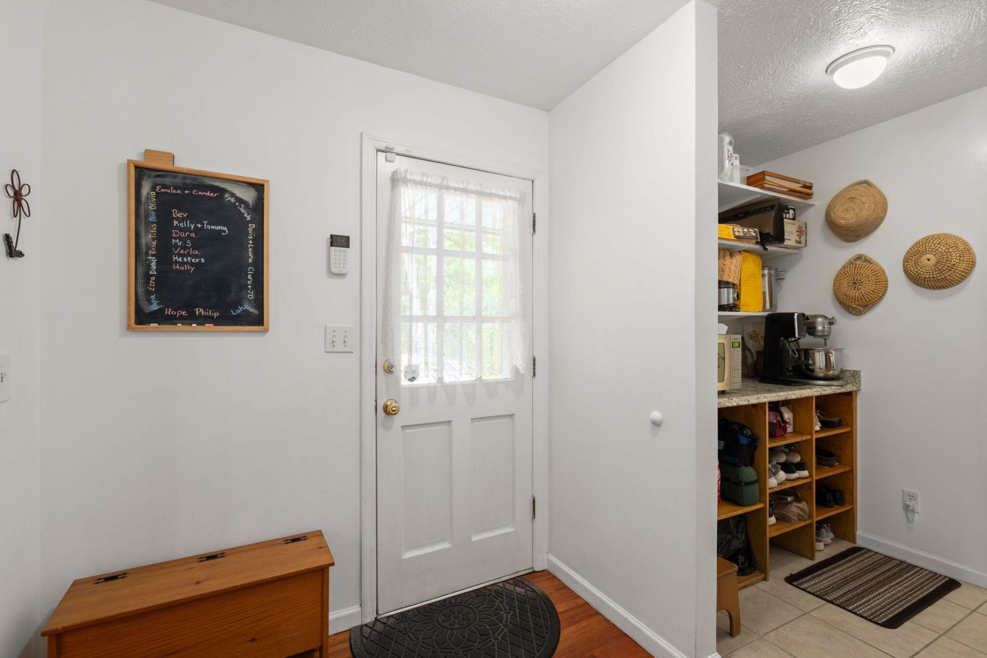 102 Caveson Drive Photo 37