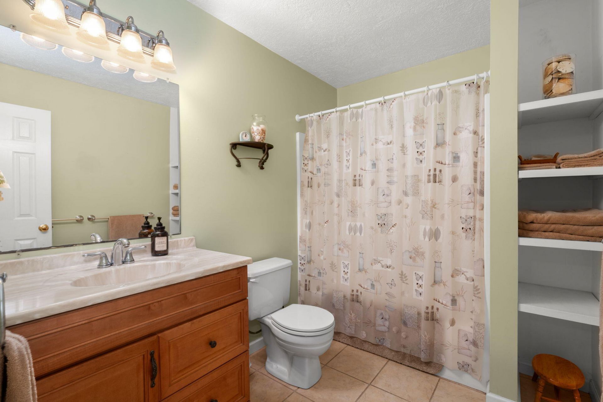 102 Caveson Drive Photo 39