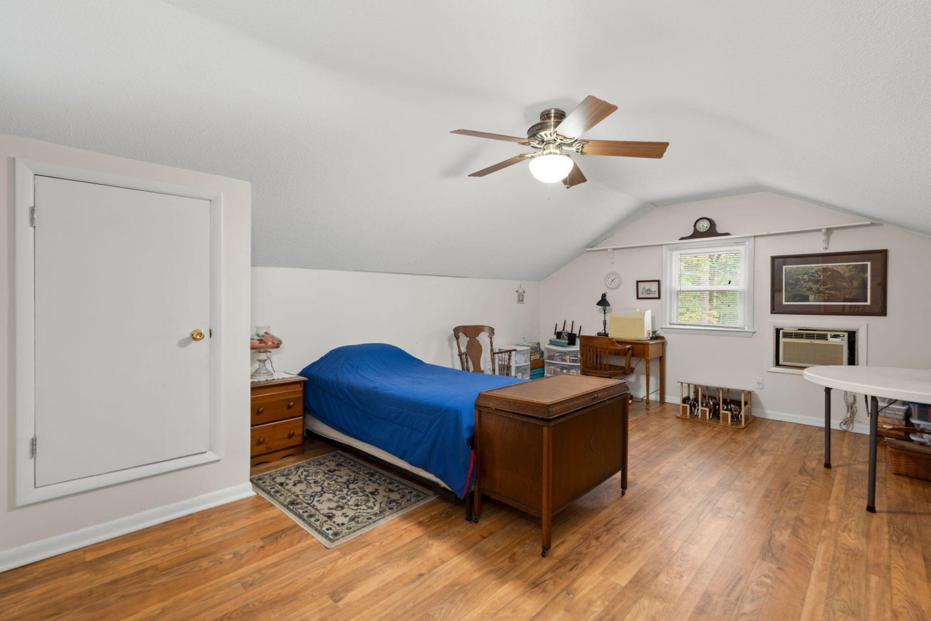 102 Caveson Drive Photo 40