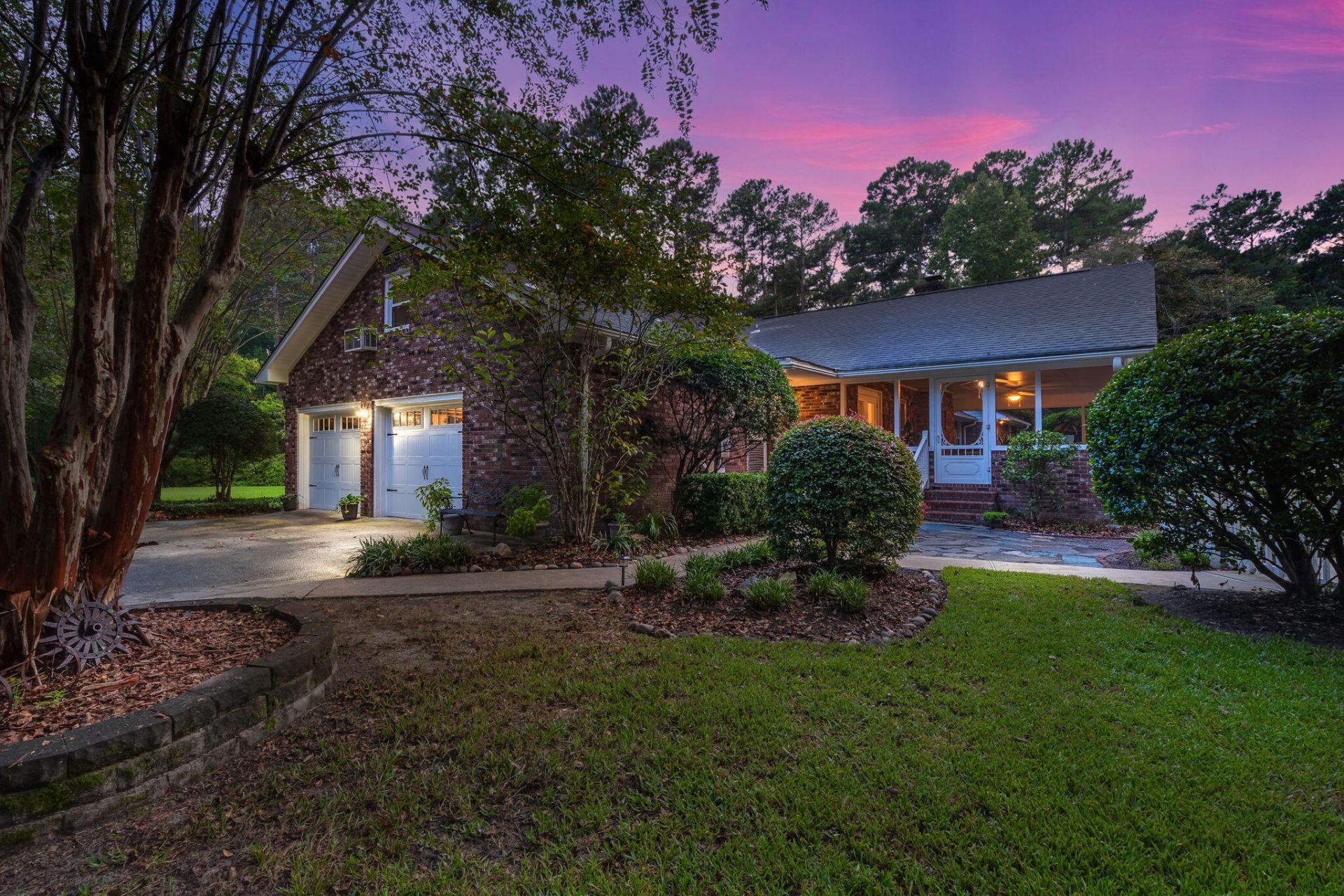 102 Caveson Drive Photo 43