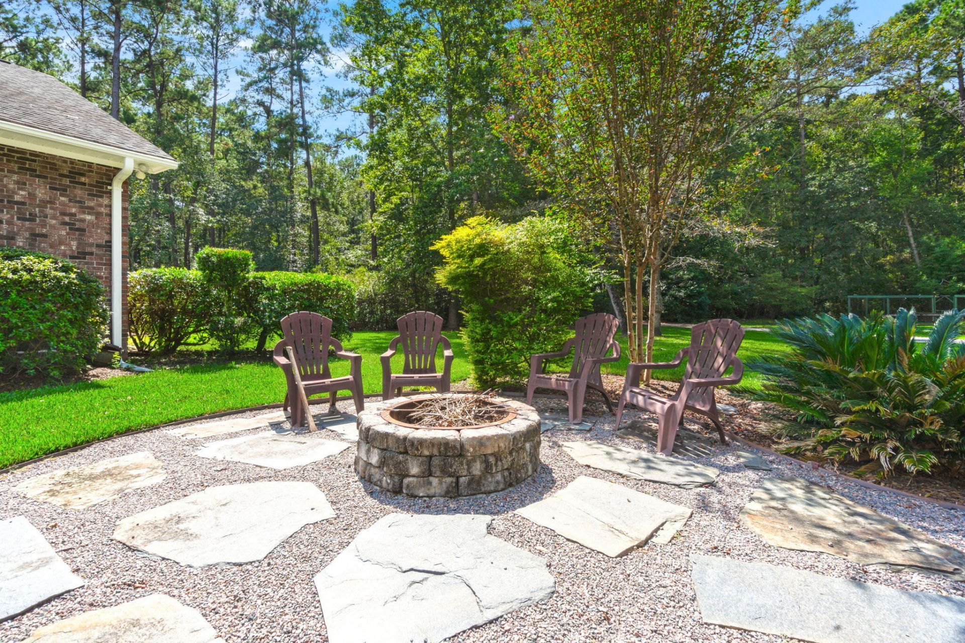 102 Caveson Drive Photo 48