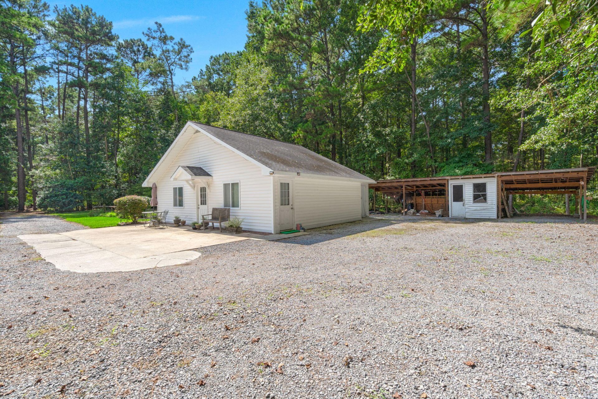 102 Caveson Drive Photo 52