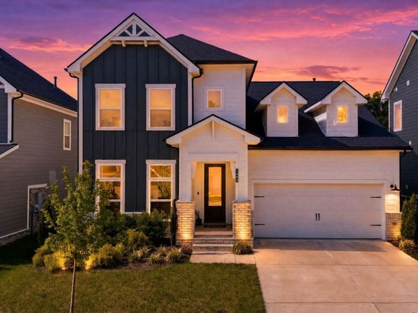 1089 Callaway Dr , Lebanon, TN 37087