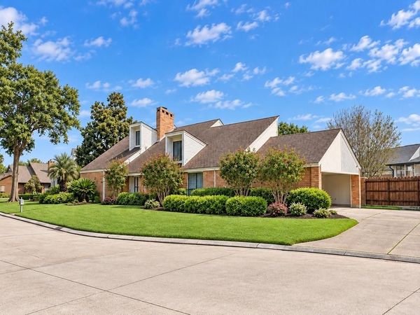75 S BURLEIGH Court , Marrero, LA 70072