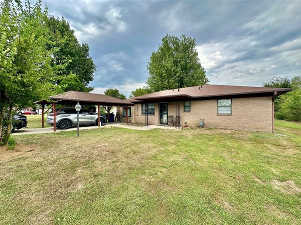 5695 S 85TH West Avenue, Tulsa, OK 74107