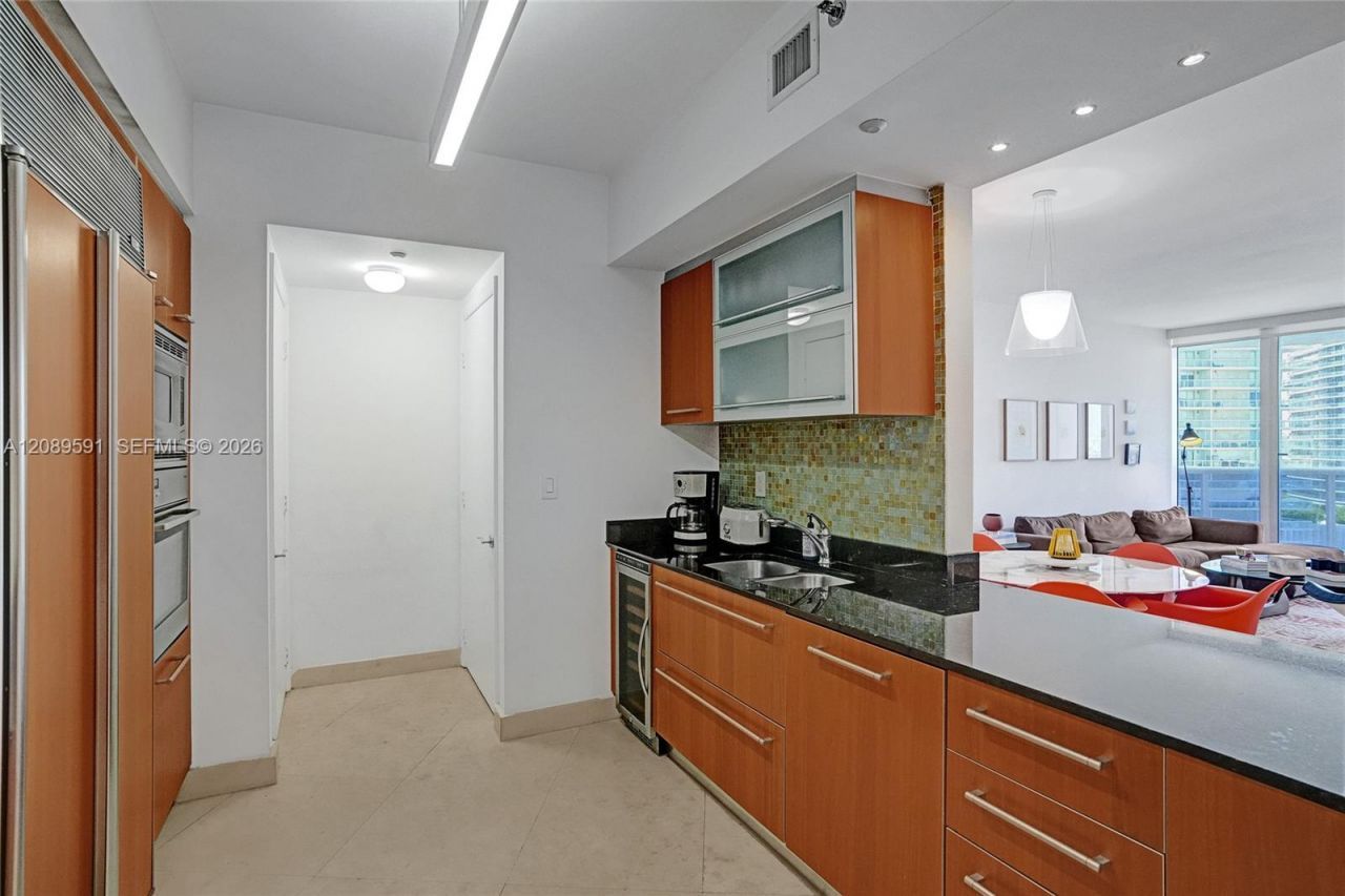 400 Alton Rd , Unit 1409, Miami Beach, FL 33139 Photo