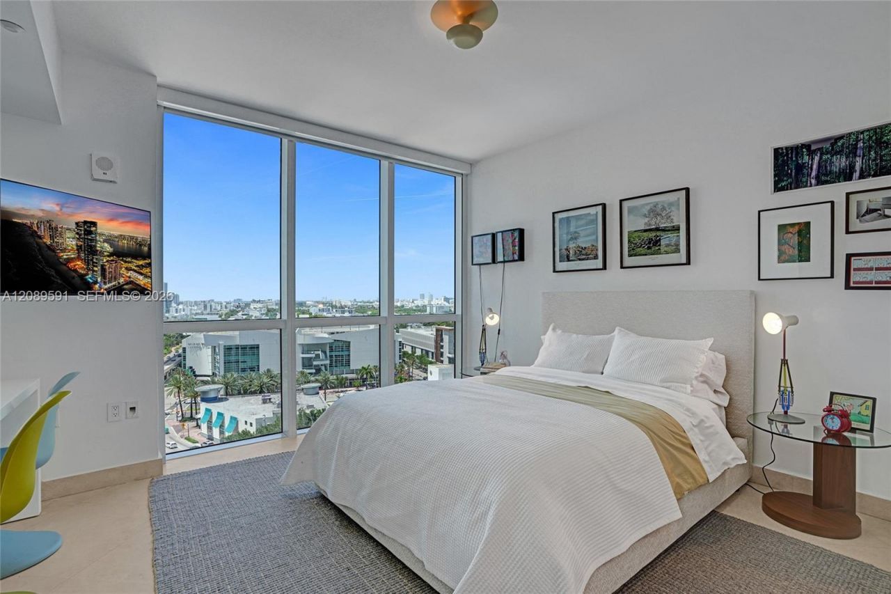 400 Alton Rd , Unit 1409, Miami Beach, FL 33139 Photo