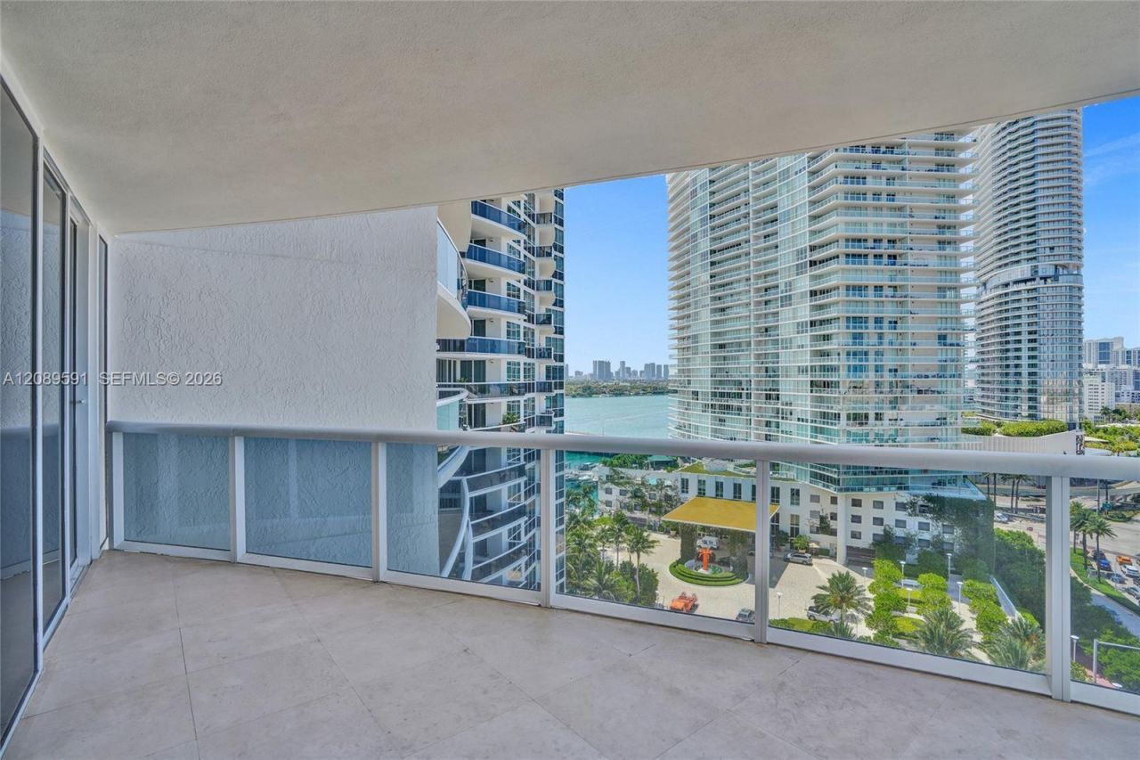 400 Alton Rd , Unit 1409, Miami Beach, FL 33139 Photo
