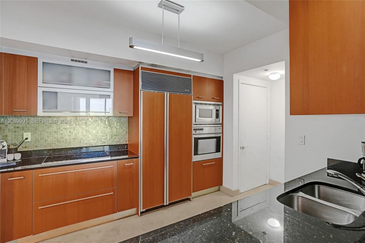 400 Alton Rd , Unit 1409, Miami Beach, FL 33139 Photo