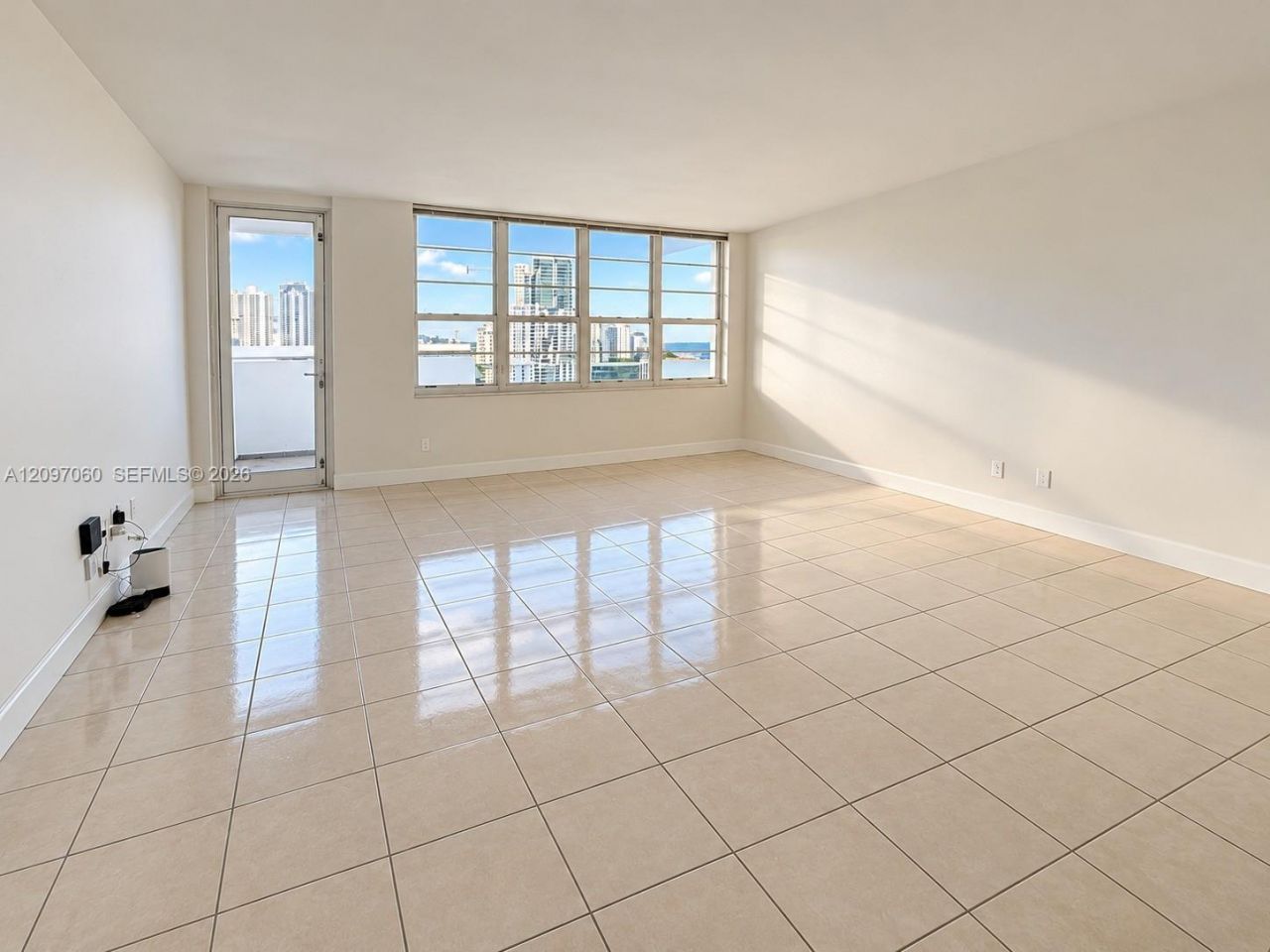 100 Lincoln Rd , Unit 1537, Miami Beach, FL 33139 Photo