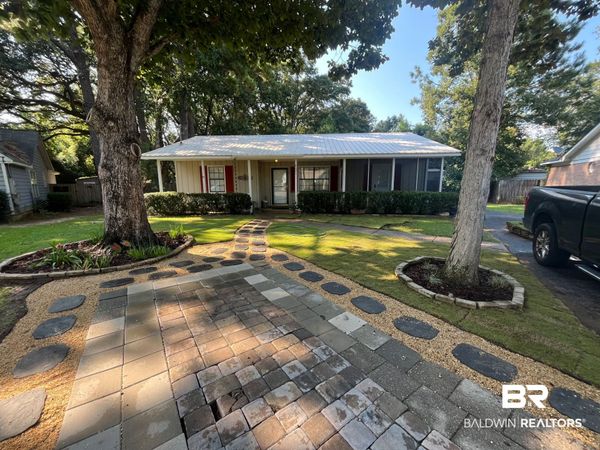 8621 Brook Lane, Fairhope, AL 36532