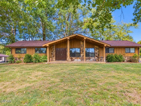 2636 Roach Road, Scotts Hill, TN 38374