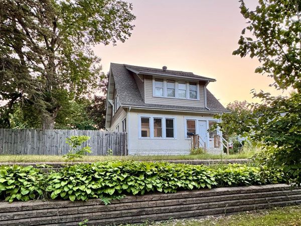 929 Barclay Street, Saint Paul, MN 55106