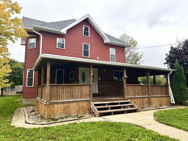 107 1st Street NE, West Bend, IA 50597