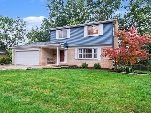 542 Eastlook Drive, Saline, MI 48176