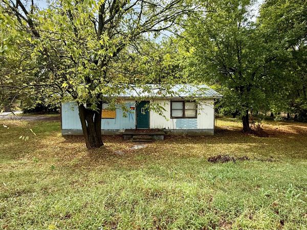1008 E Graham Avenue , Pryor, OK 74361