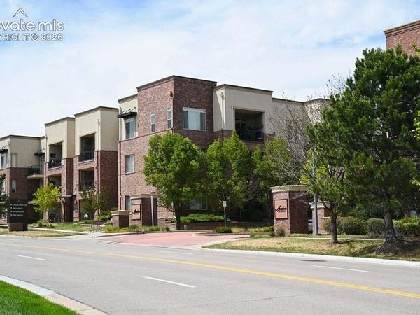 301 Inverness Way, Unit 307, Englewood, CO 80112