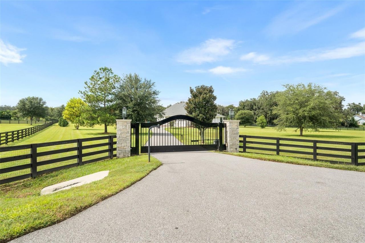 10630 NW 153rd Terrace, Alachua, FL 32615 Photo