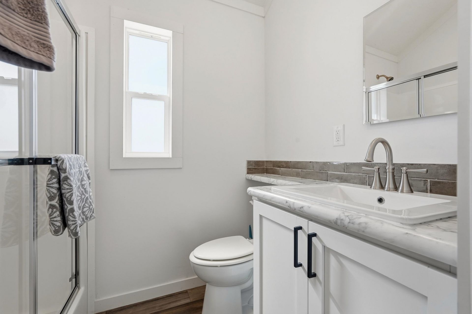 9700 Kings Rd.  Photo 11