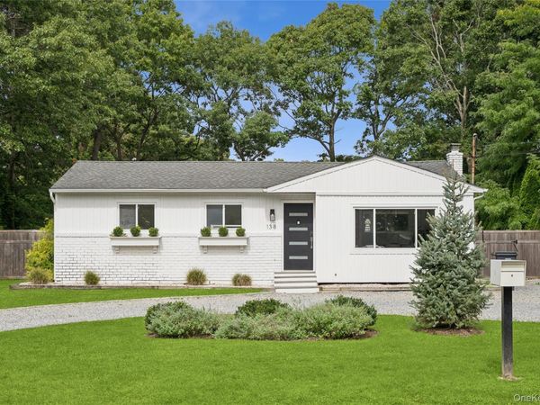 138 W Tiana Road , Hampton Bays, NY 11946