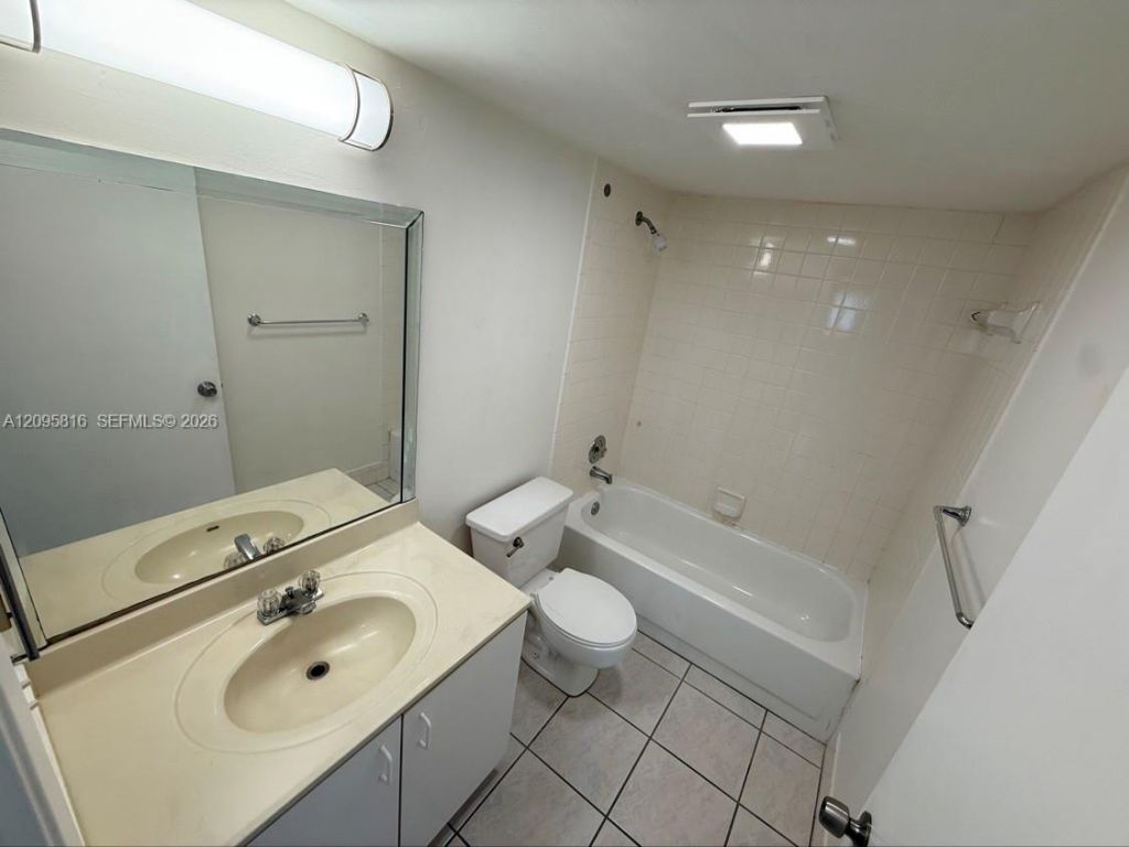 1200 SW 124th Terrace , Unit 101O, Pembroke Pines, FL 33027 Photo