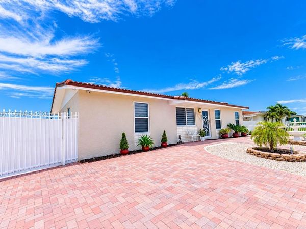 25305 SW 124 CT , Homestead, FL 33032