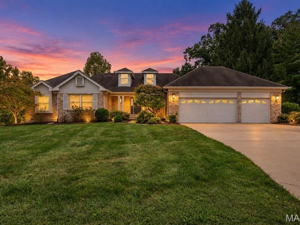 17026 Kimwood Court, Chesterfield, MO 63005
