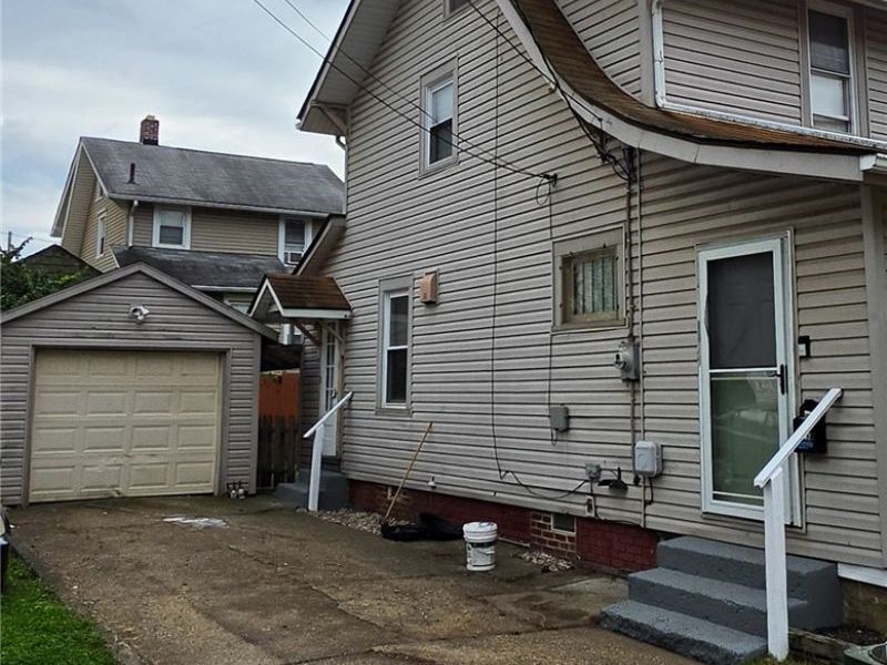 2236 8th Street NW, Canton, OH 44708 Photo 3