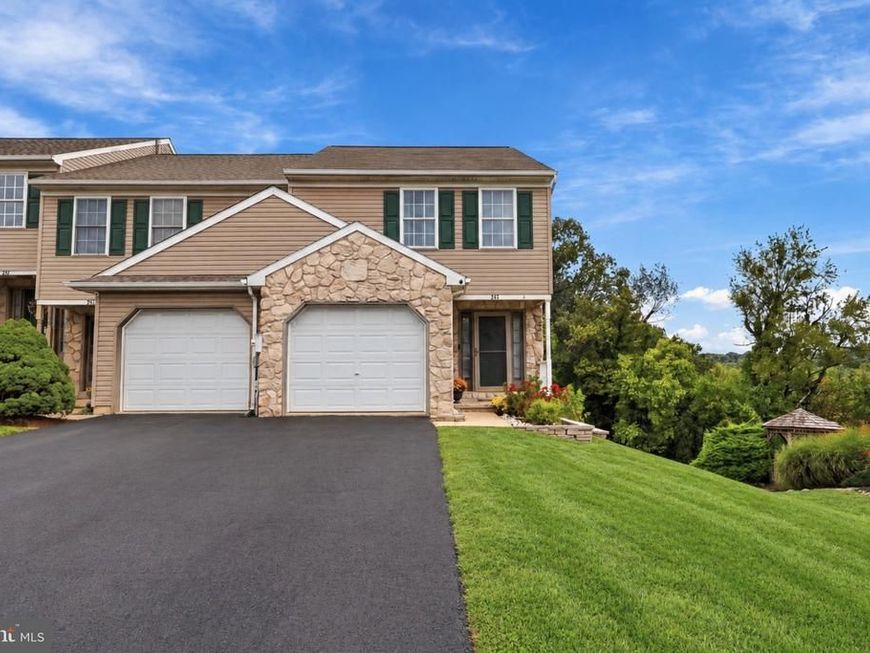 343 Oakridge Drive , Mountville, PA 17554 Main Photo