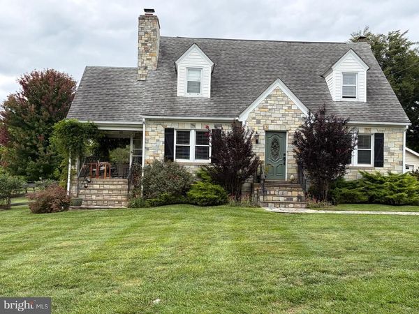 411 S 11TH STREET, PURCELLVILLE, VA 20132