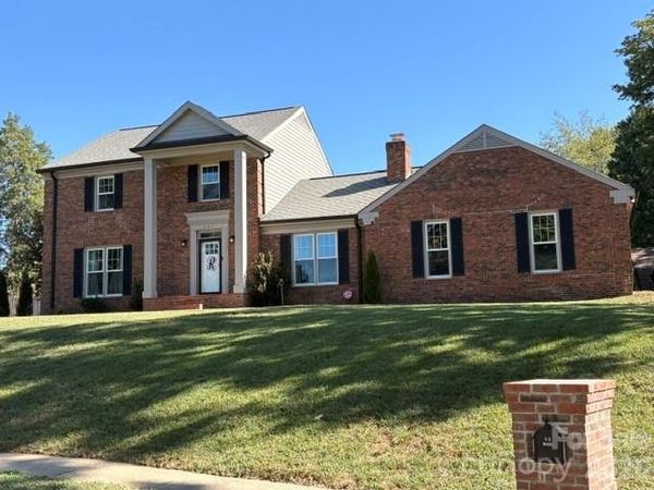 241 Linville Drive , Matthews, NC 28105