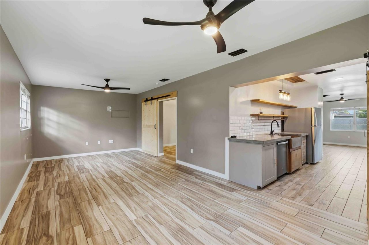 904 66th Avenue W, Bradenton, FL 34207 Photo