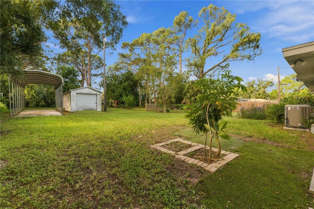 904 66th Avenue W, Bradenton, FL 34207 Photo